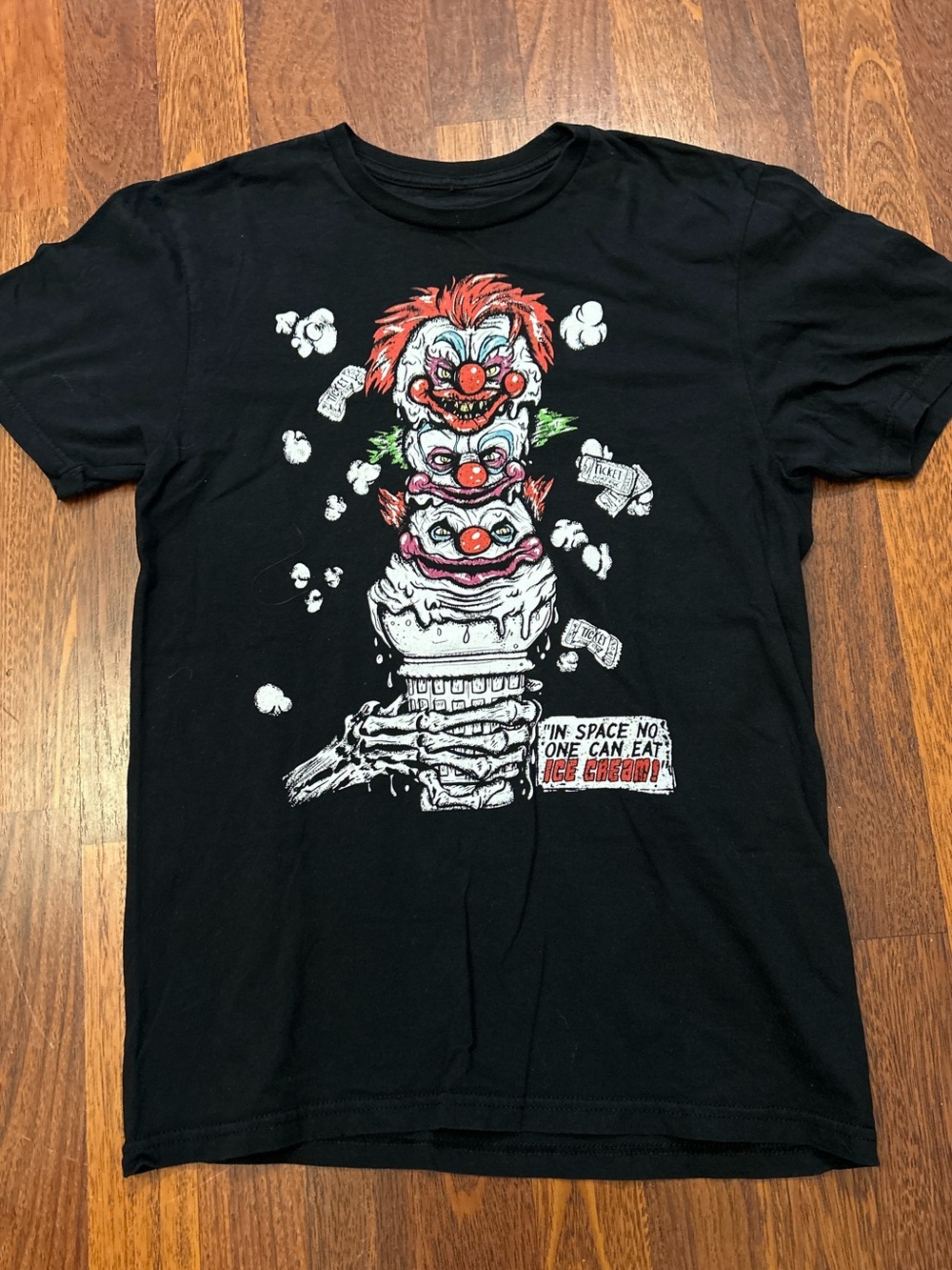 Killer Klowns from Outer Space Horror Movie Graphic Tshirt Size Small